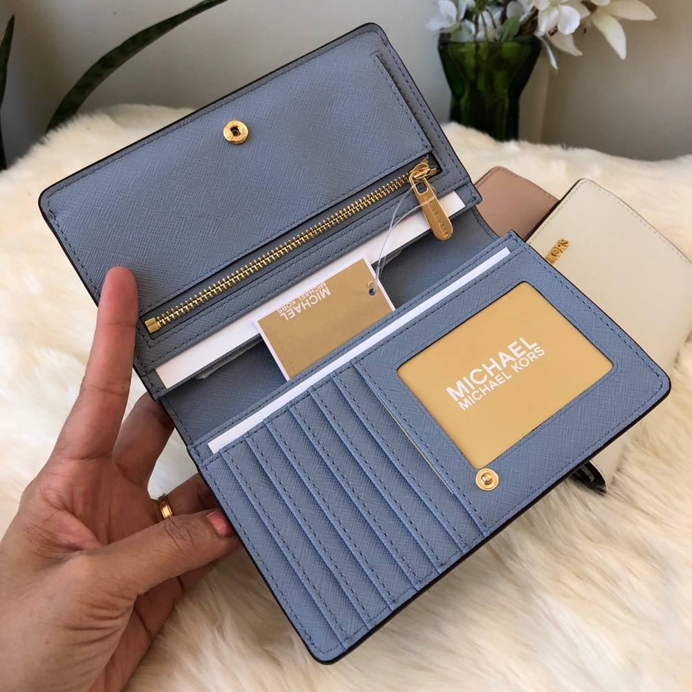 🌹5 of Michael Kors Bifold Wallet 🌹❤️ - Picture 7 of 7